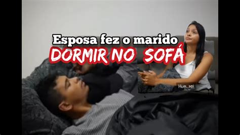 Dormiu no colo do marido e acordou com o pau na boca